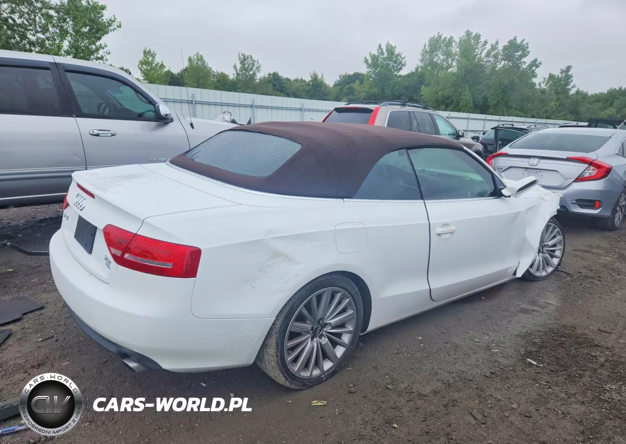 2010 Audi A5 Premium Plus VIN:WAULFAFH2AN018273 - 3