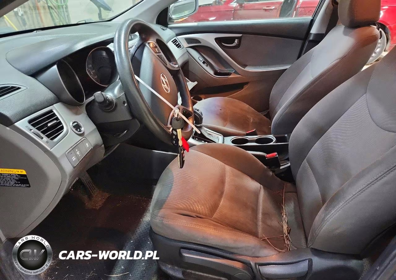 2014 Hyundai Elantra Se VIN:5NPDH4AE7EH470032 - 7