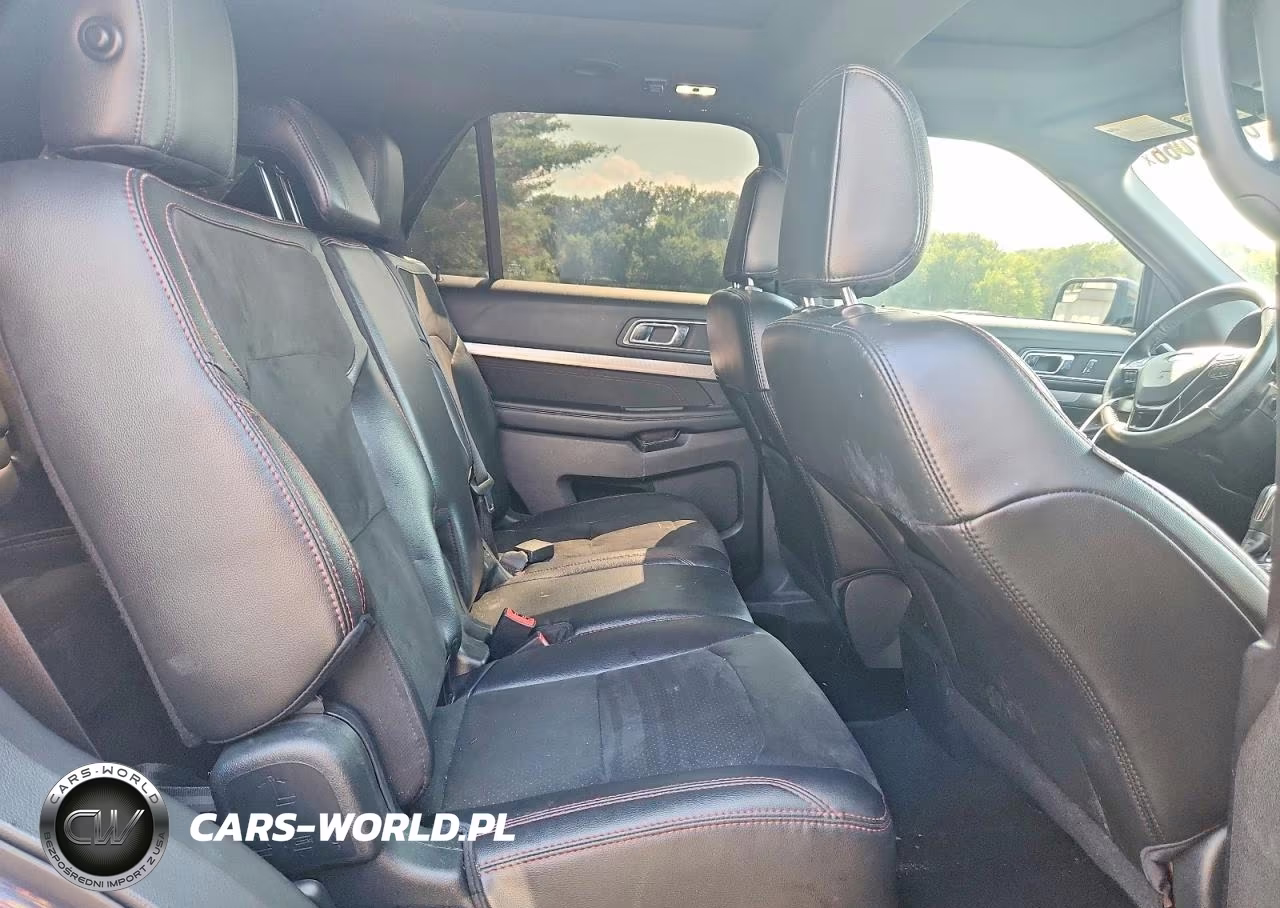 2018 Ford Explorer Xlt VIN:1FM5K8D86JGC51060 - 11