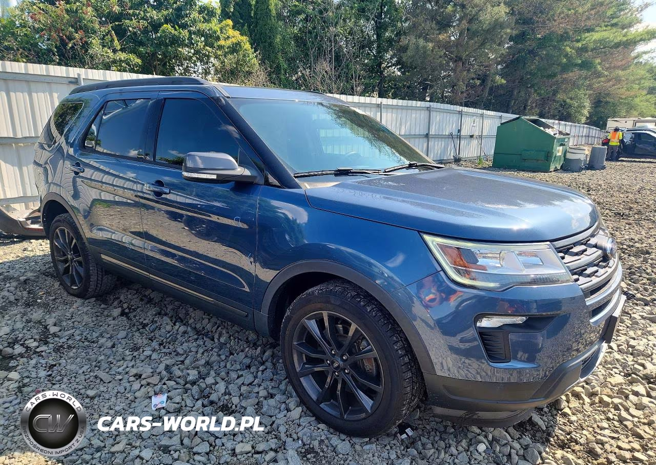 2018 Ford Explorer Xlt VIN:1FM5K8D86JGC51060 - 4
