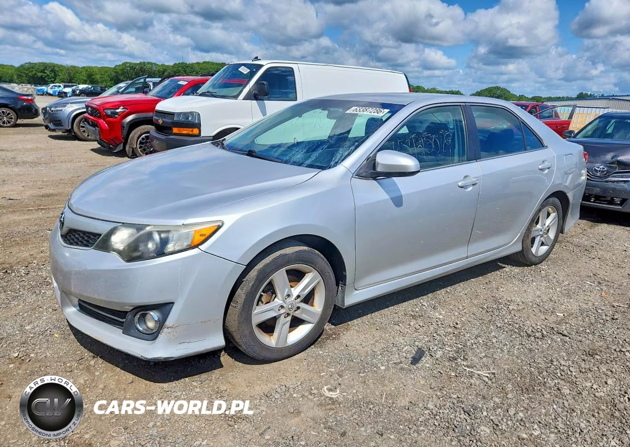 2014 Toyota Camry Se – zdjęcie 1 z 12