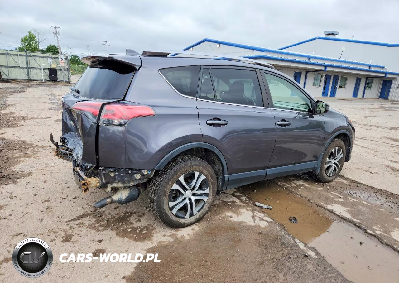 2018 Toyota Rav4 Le VIN:JTMBFREV5JJ720907 - 3