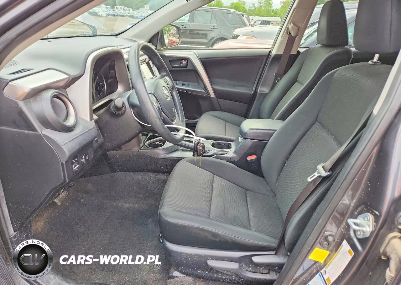 2018 Toyota Rav4 Le VIN:JTMBFREV5JJ720907 - 7