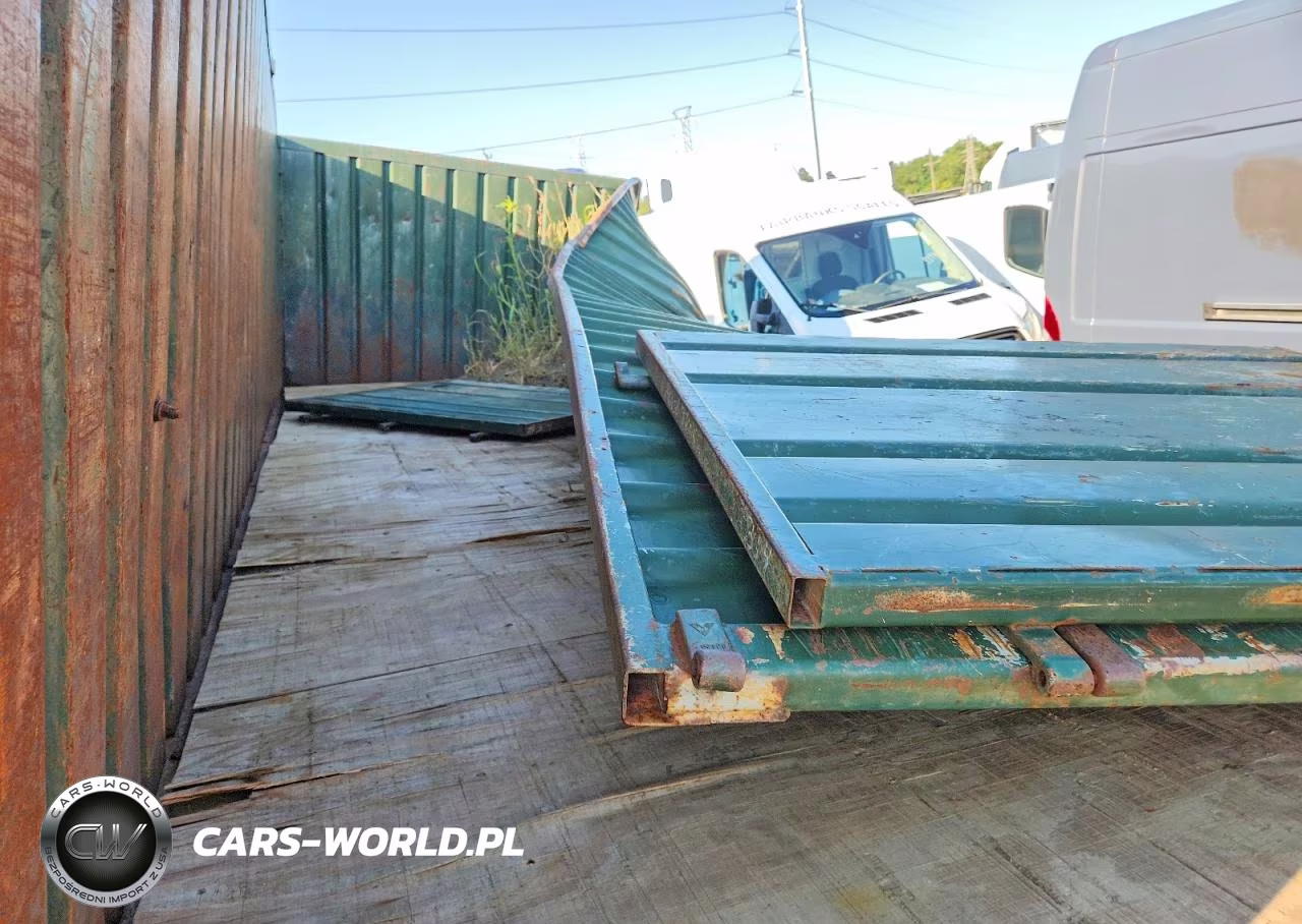 1996 Ford F700 Dump Truck VIN:1FDNF70J3TVA14175 - 10