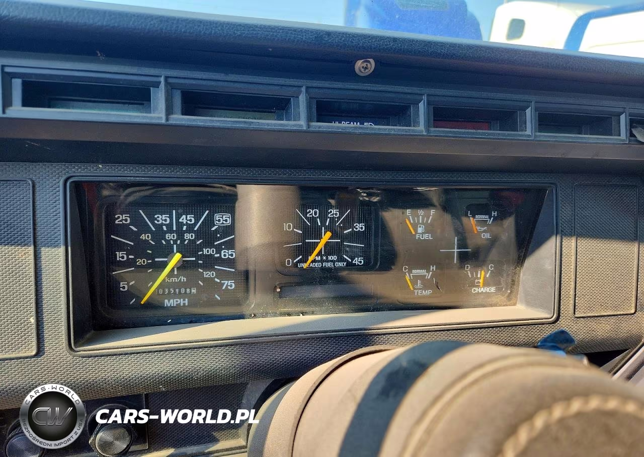 1996 Ford F700 Dump Truck VIN:1FDNF70J3TVA14175 - 9