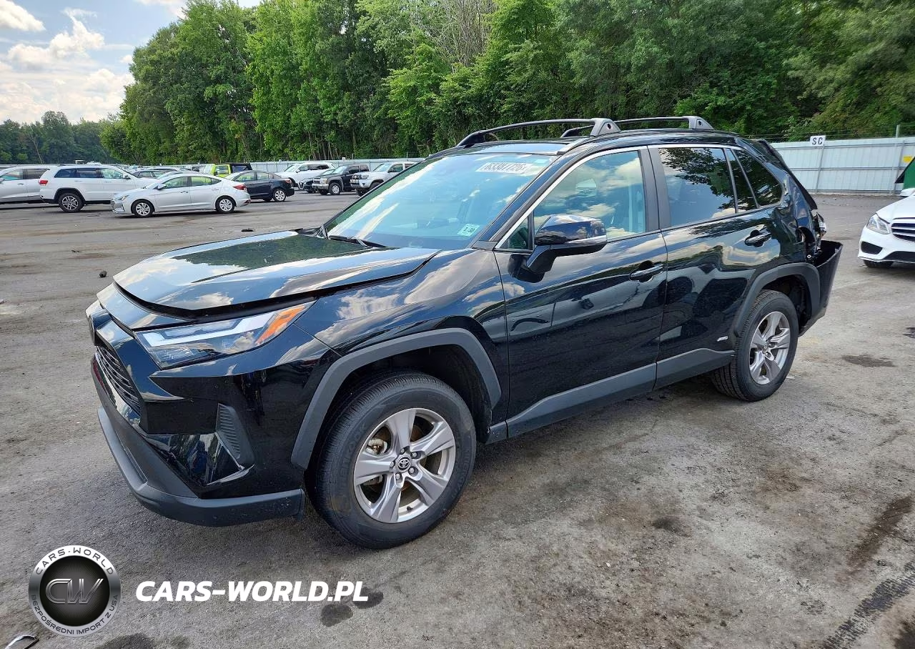 2025 Toyota Rav4 Hybrid Xle – zdjęcie 1 z 12