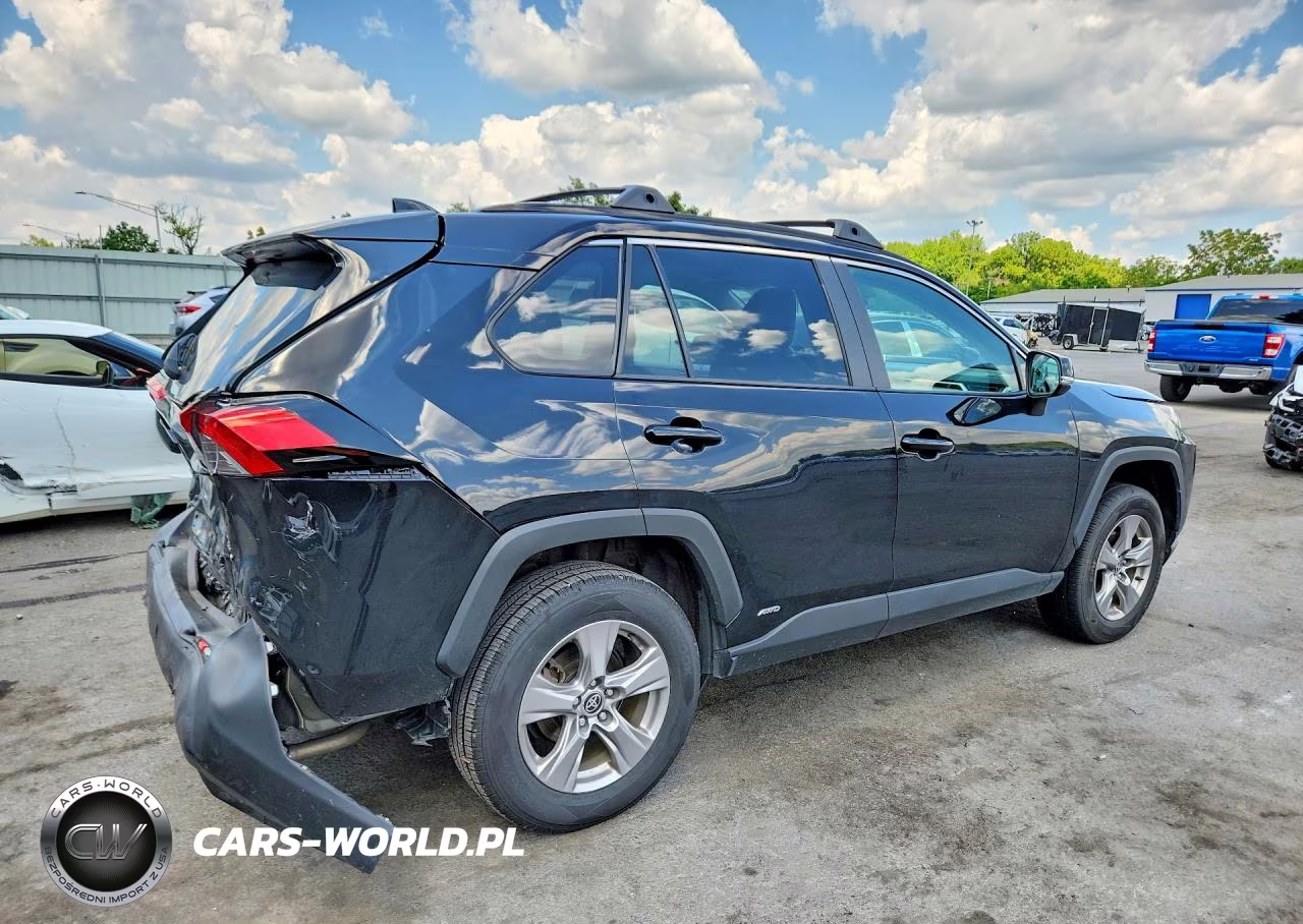 2025 Toyota Rav4 Hybrid Xle VIN:2T3RWRFV0SW261074 - 3