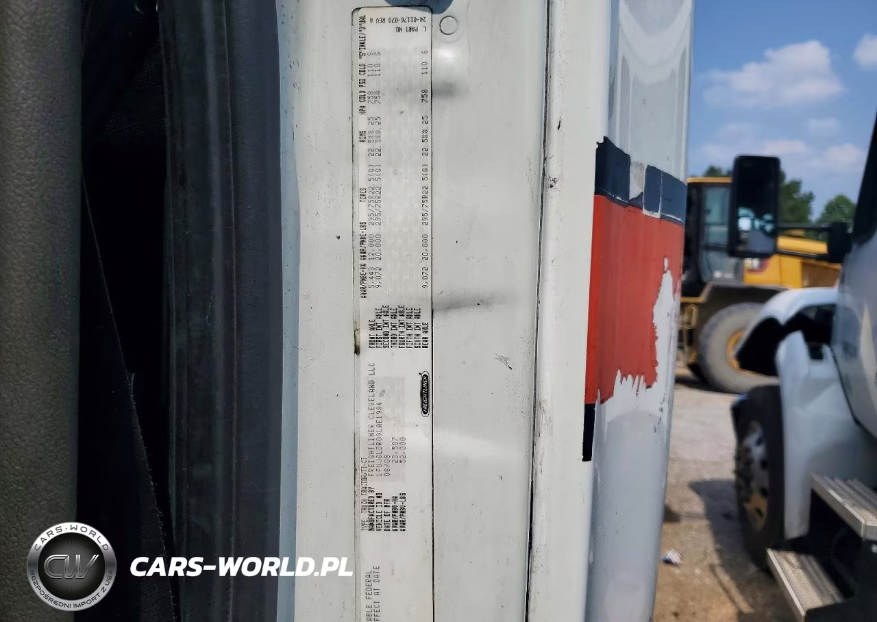 2009 Freightliner Cascadia 125 VIN:1FUJGLDR09LAE1984 - 12