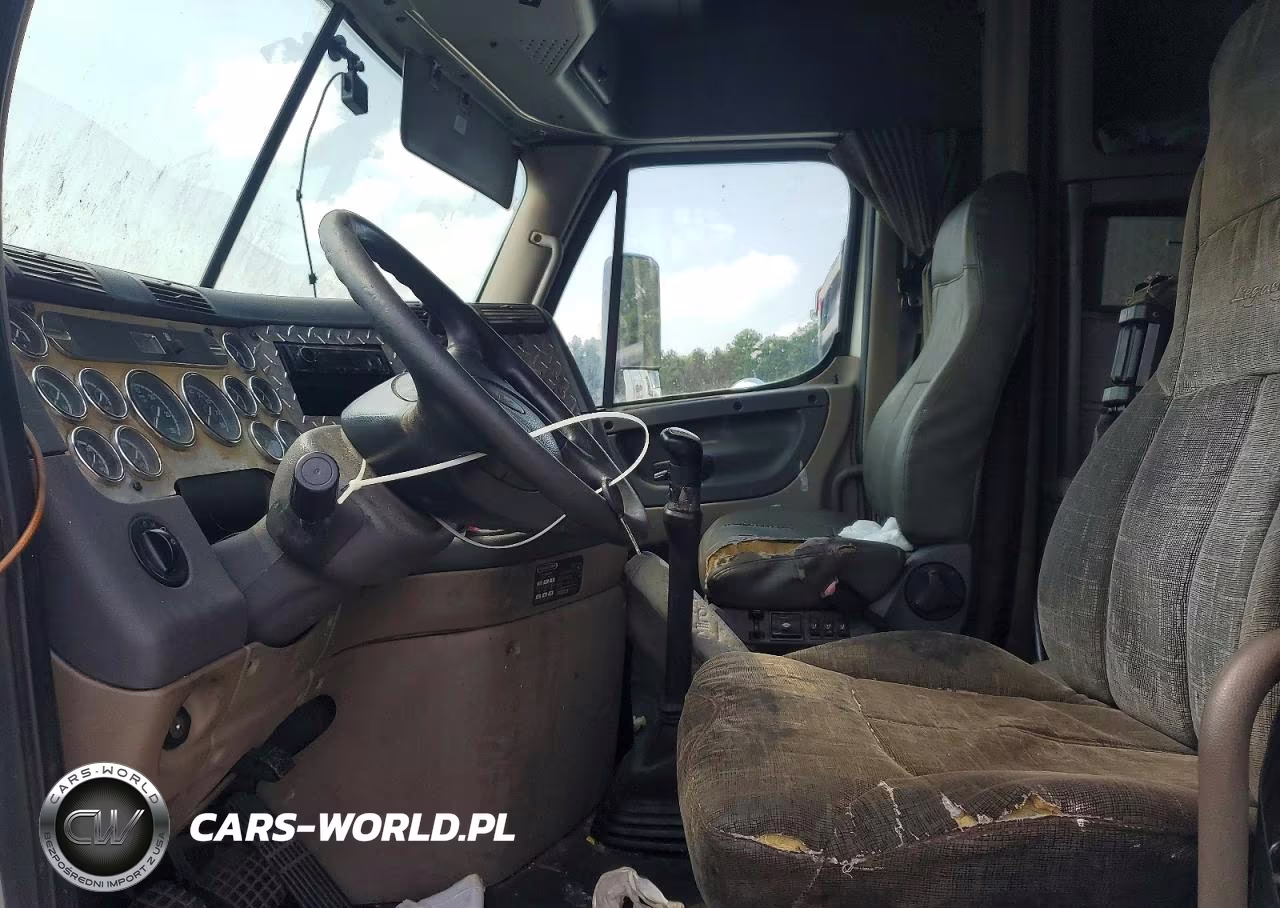 2009 Freightliner Cascadia 125 VIN:1FUJGLDR09LAE1984 - 7