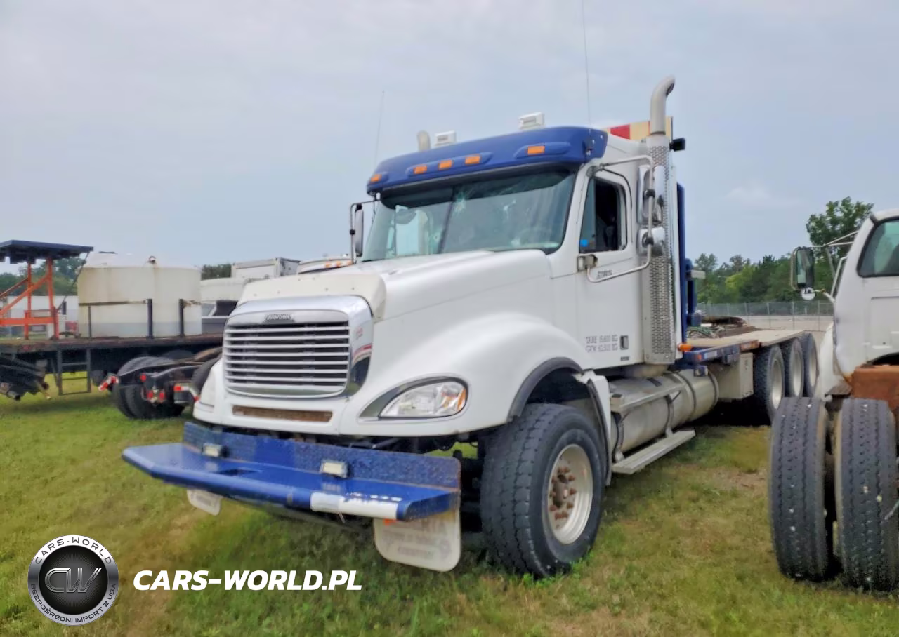 2004 Freightliner Conventional Columbia
