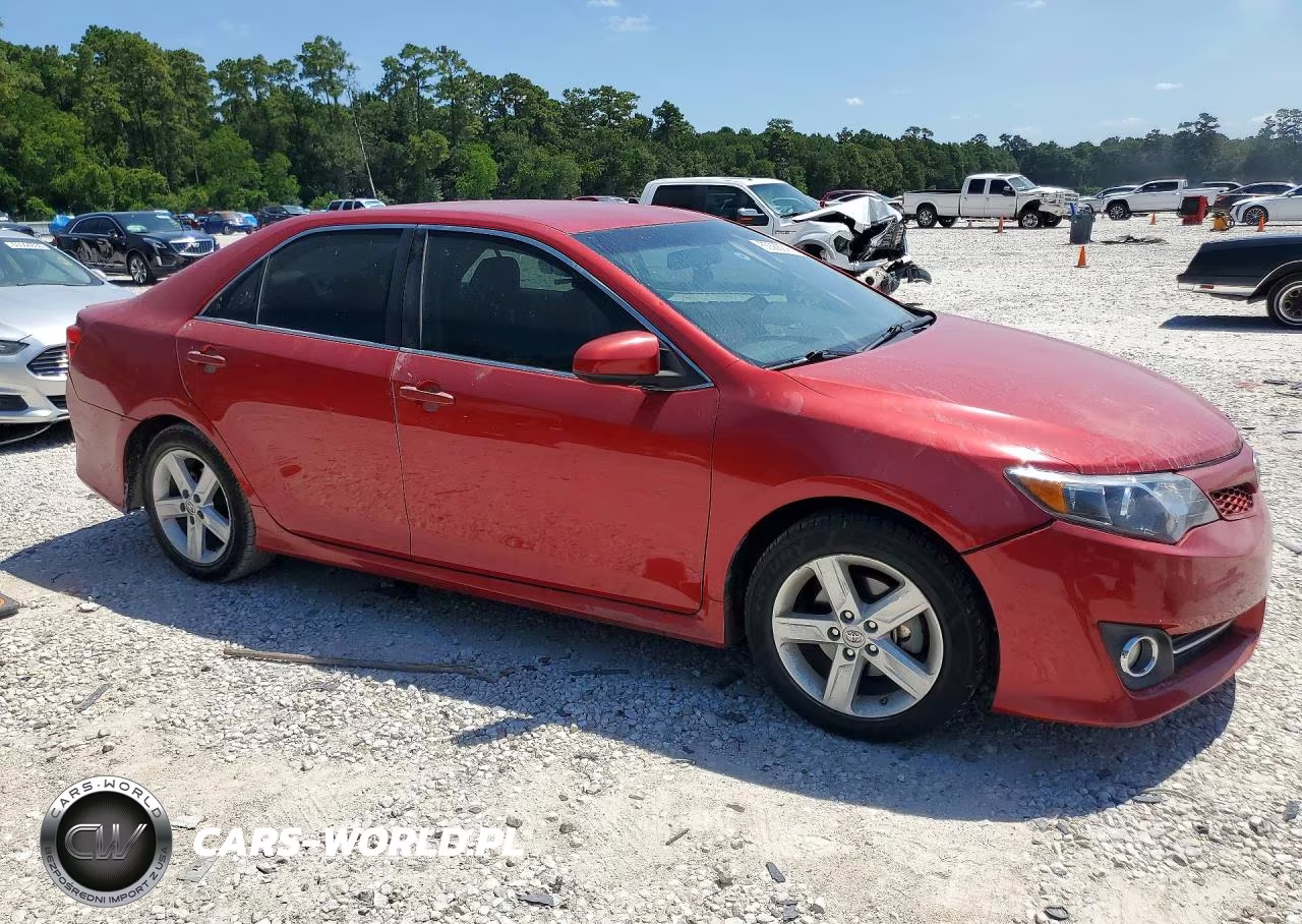 2014 Toyota Camry Se VIN:4T1BF1FK1EU755434 - 4