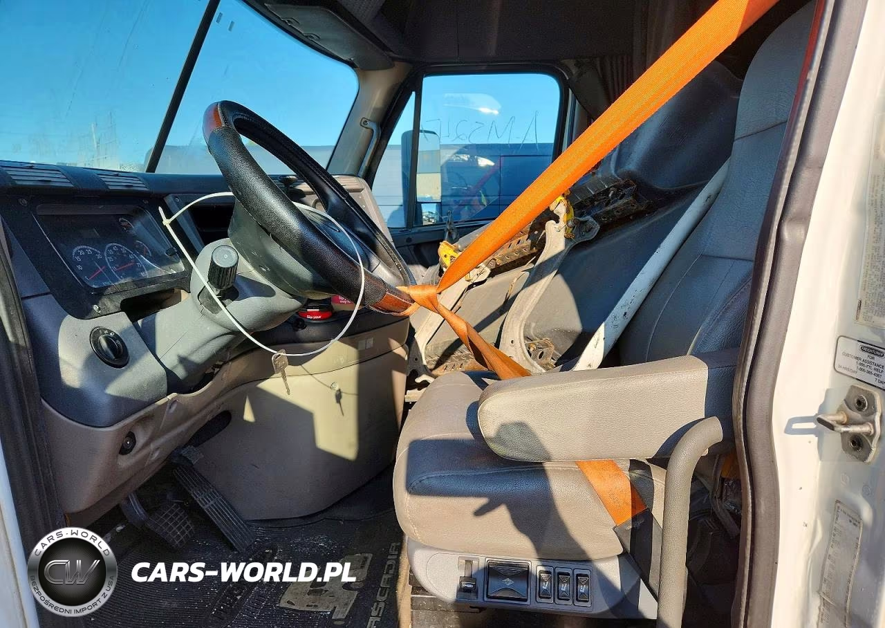 2012 Freightliner Cascadia Semi Truck VIN:1FUJGLBG7CLBR7775 - 7