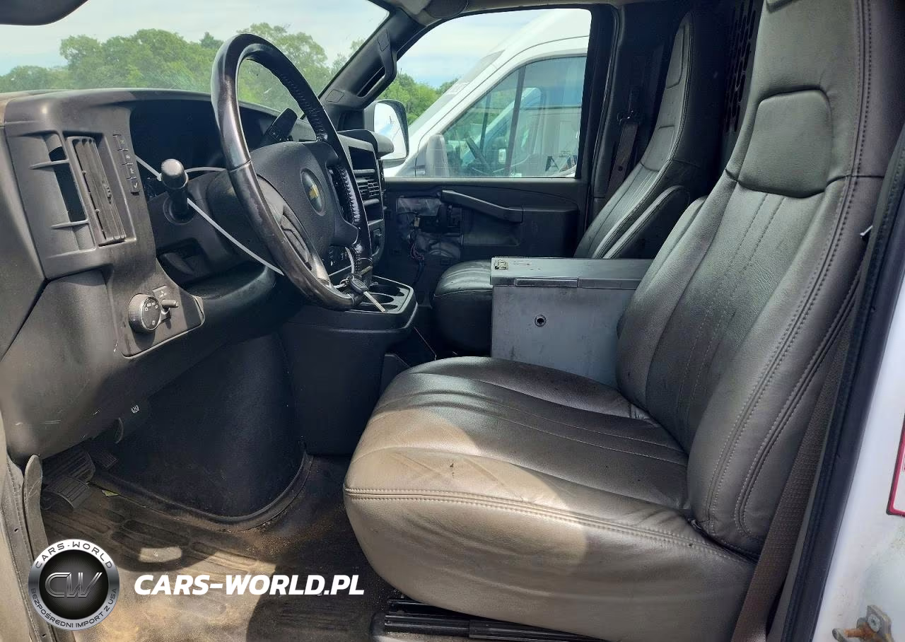 2021 Chevrolet Express G2500 VIN:1GCWGAFP5M1302125 - 7