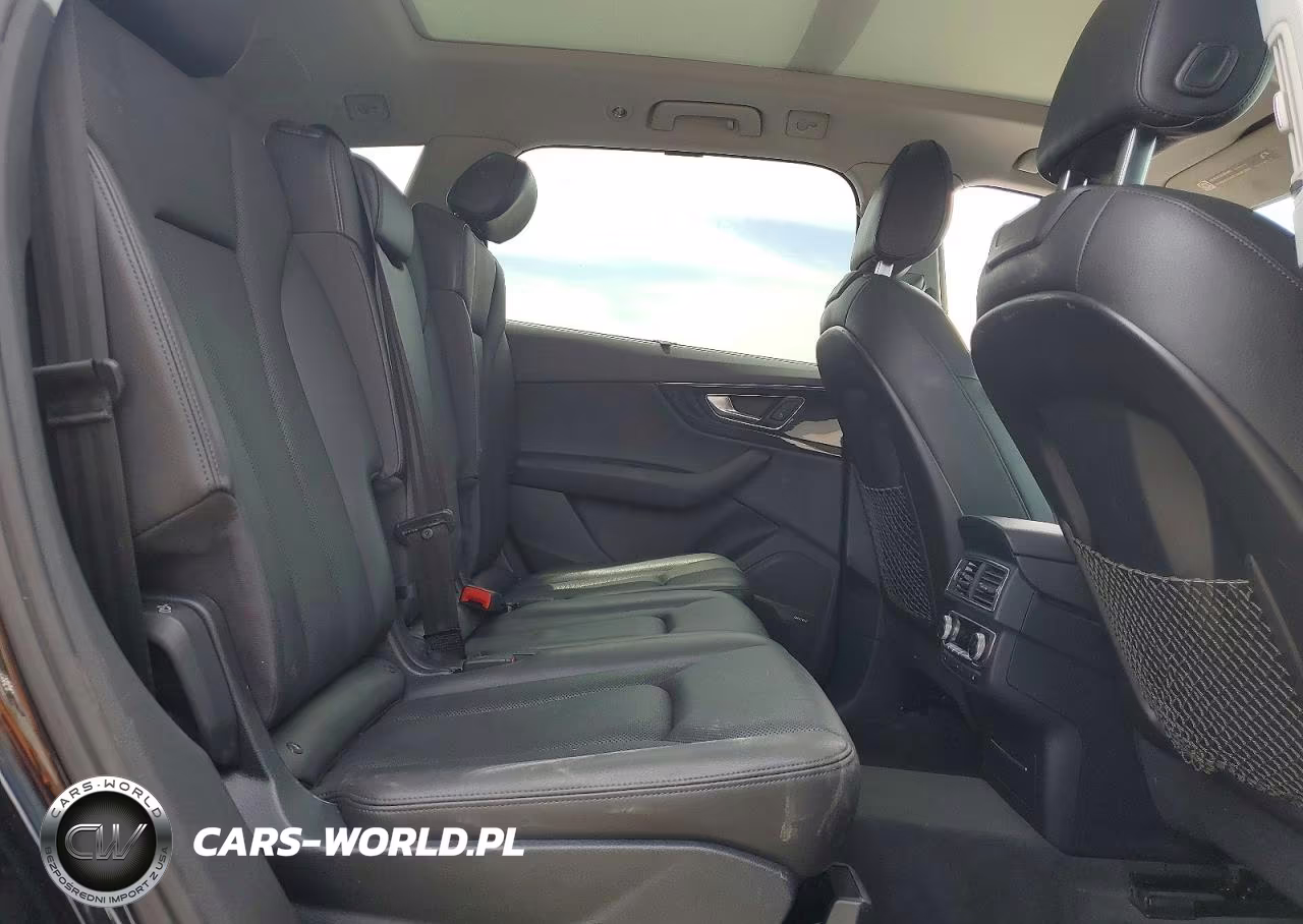 2017 Audi Q7 Premium Plus VIN:WA1LAAF78HD004607 - 11