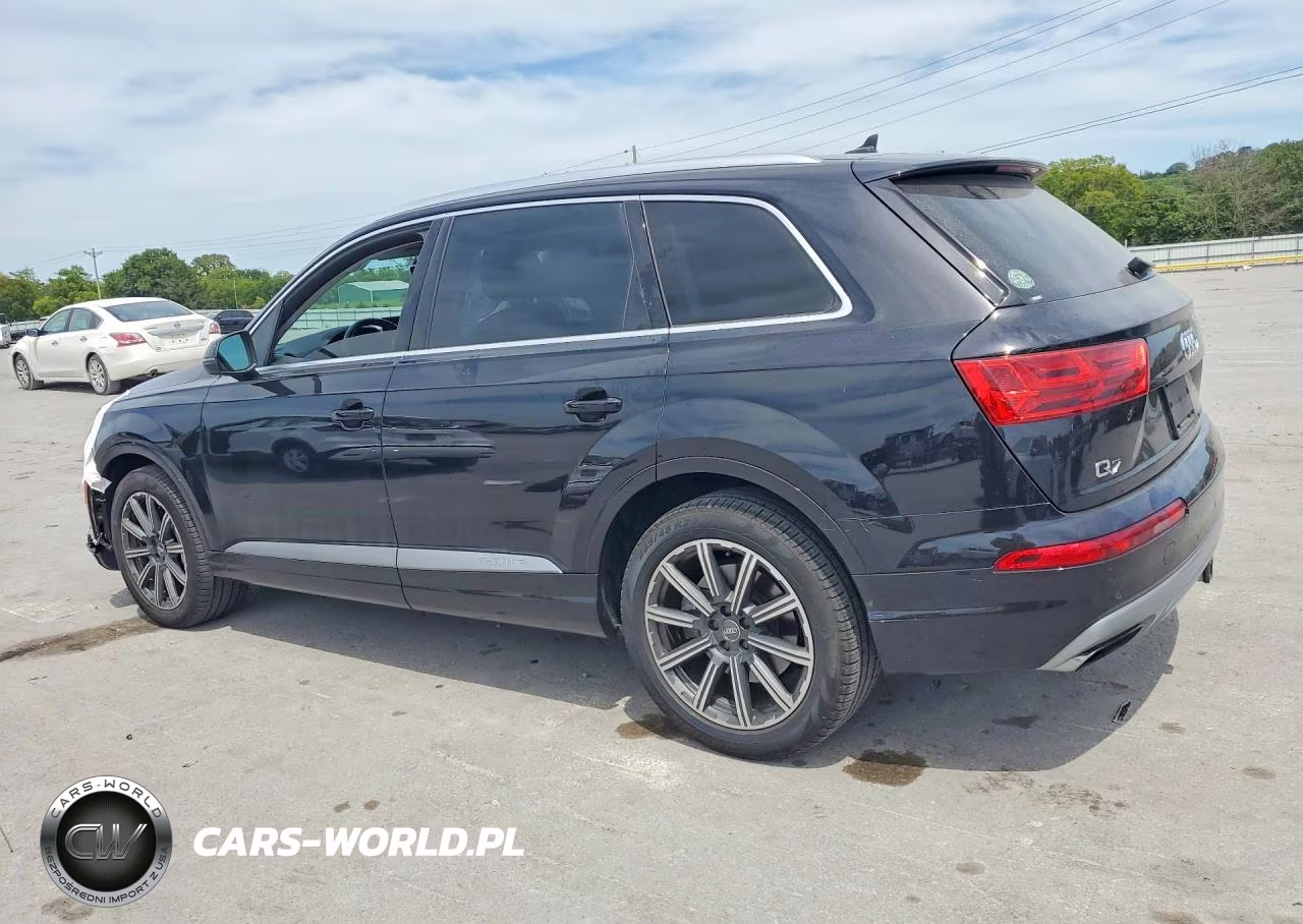 2017 Audi Q7 Premium Plus VIN:WA1LAAF78HD004607 - 2