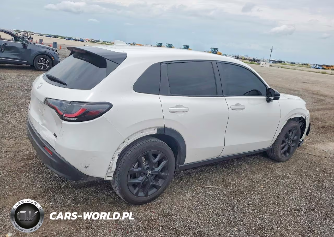 2025 Honda Hr-V Sport VIN:3CZRZ1H56SM724983 - 3