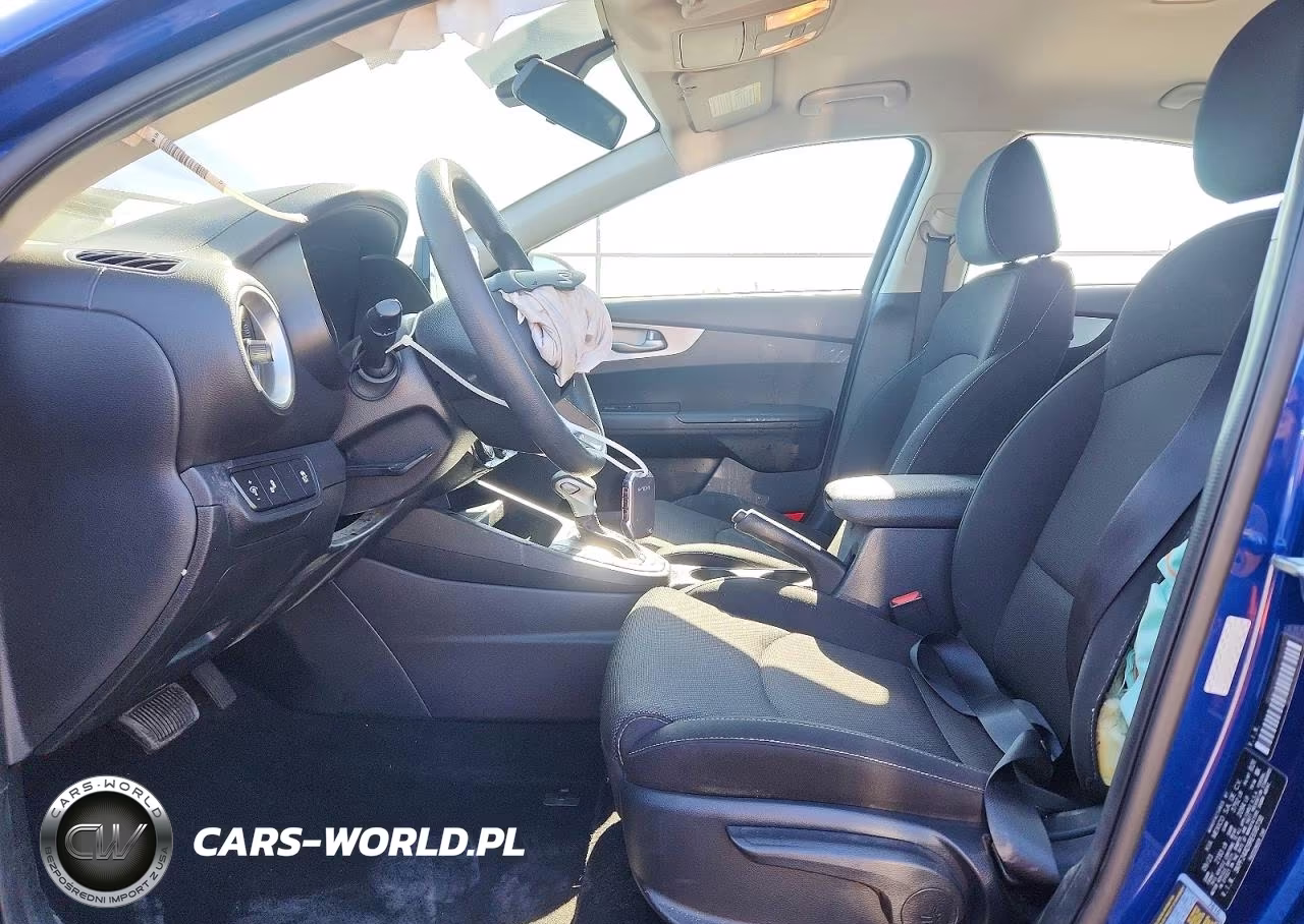2024 Kia Forte Lxs VIN:3KPF24AD9RE698738 - 7