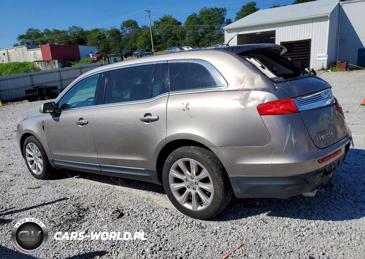 2018 Lincoln Mkt VIN:2LMHJ5AT0JBL01695 - 2