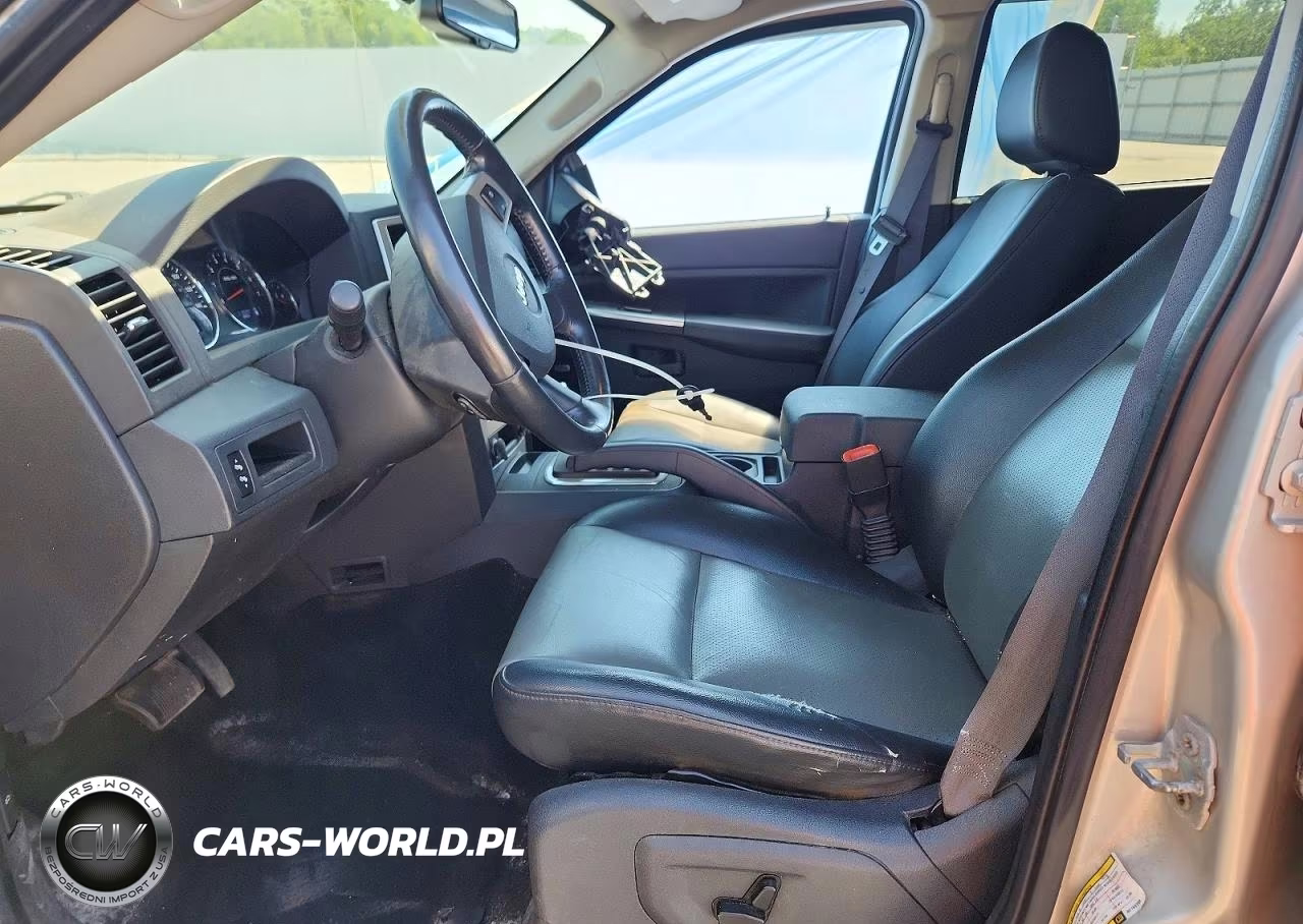 2008 Jeep Grand Cherokee Laredo VIN:1J8HR48N98C164169 - 7