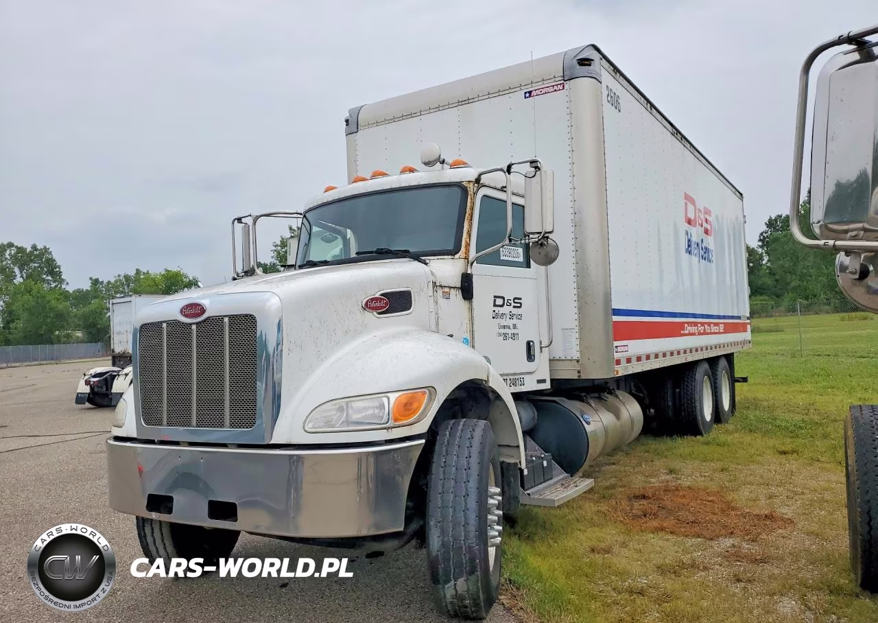 2016 Peterbilt 348
