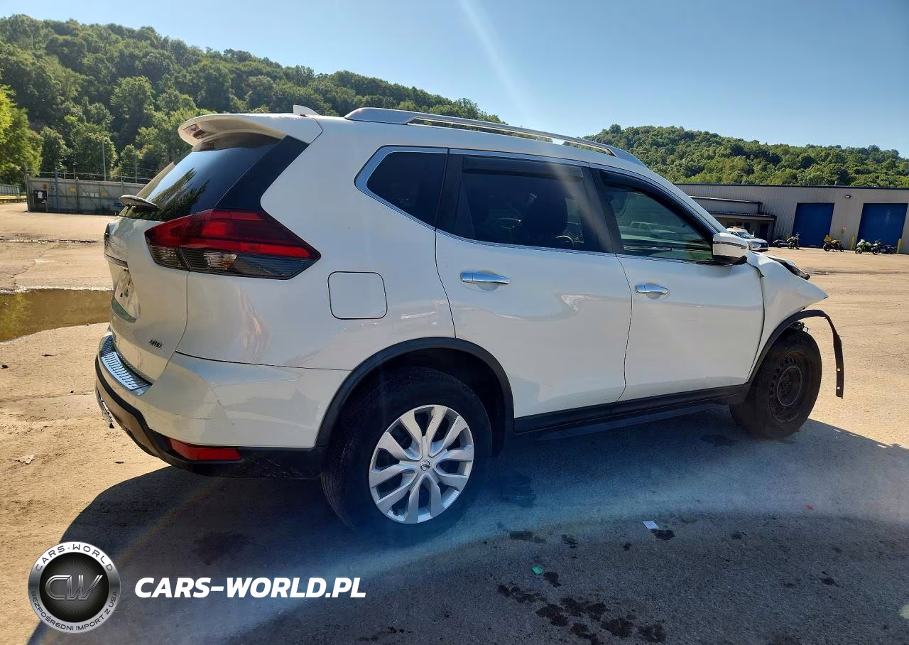 2017 Nissan Rogue S VIN:KNMAT2MV3HP536599 - 3