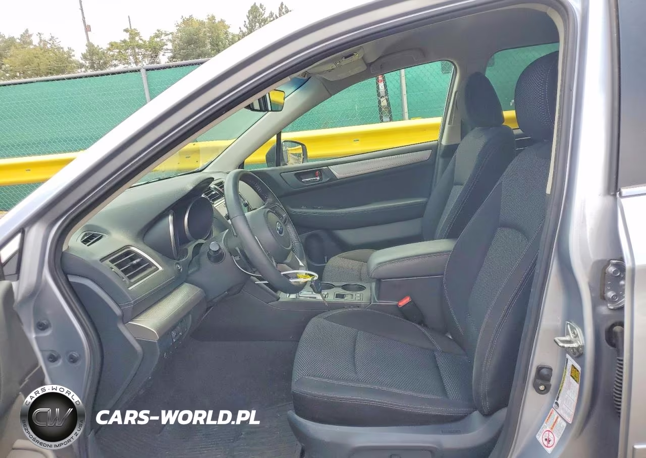 2018 Subaru Outback 2.5I Premium VIN:4S4BSACC5J3221183 - 7