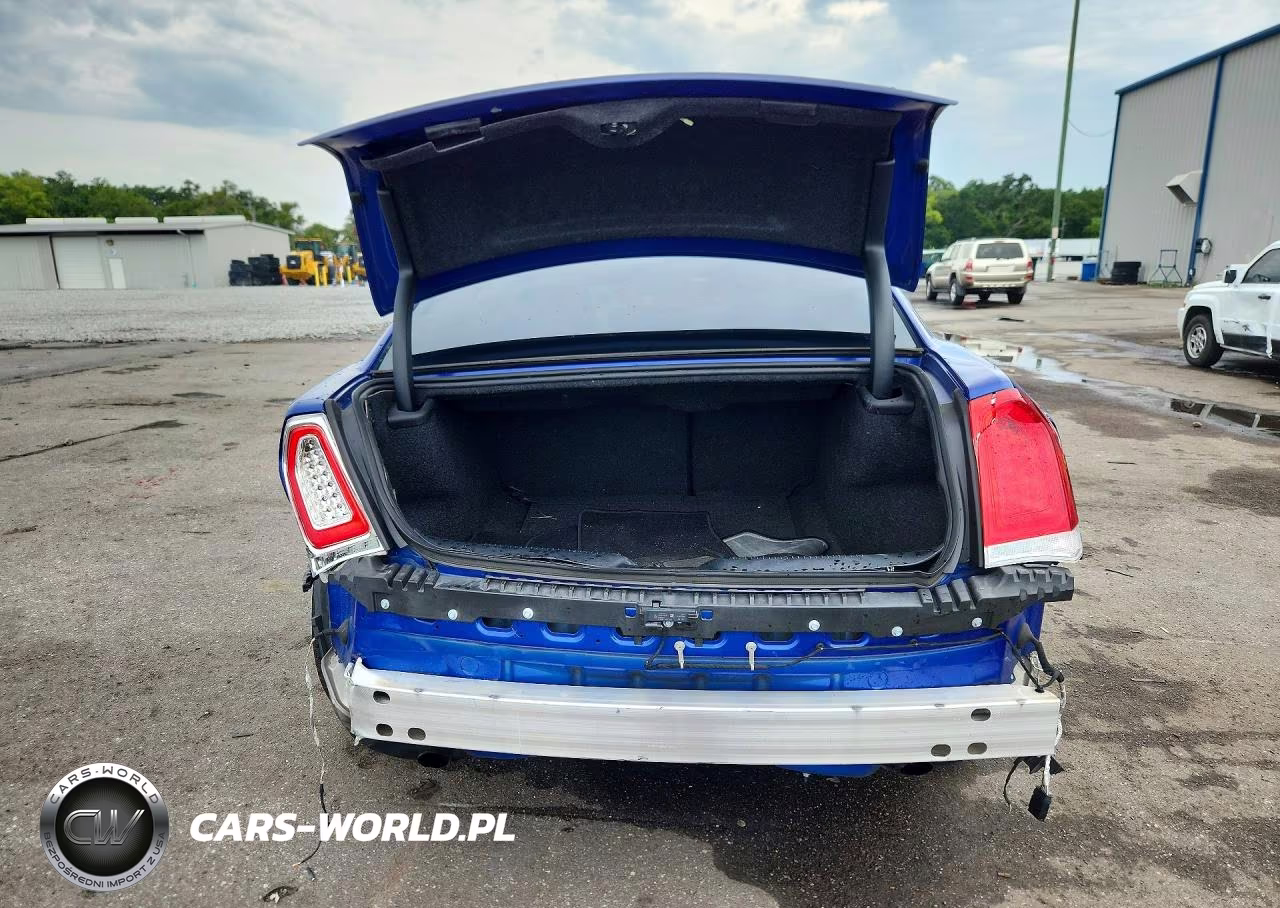 2019 Chrysler 300 Limited VIN:2C3CCAEG0KH705965 - 6
