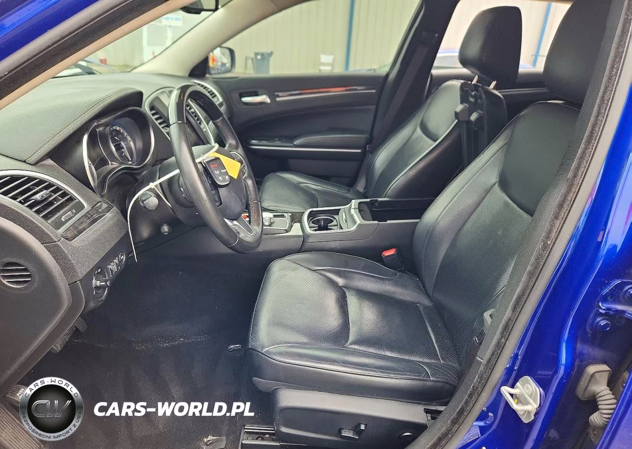 2019 Chrysler 300 Limited VIN:2C3CCAEG0KH705965 - 7