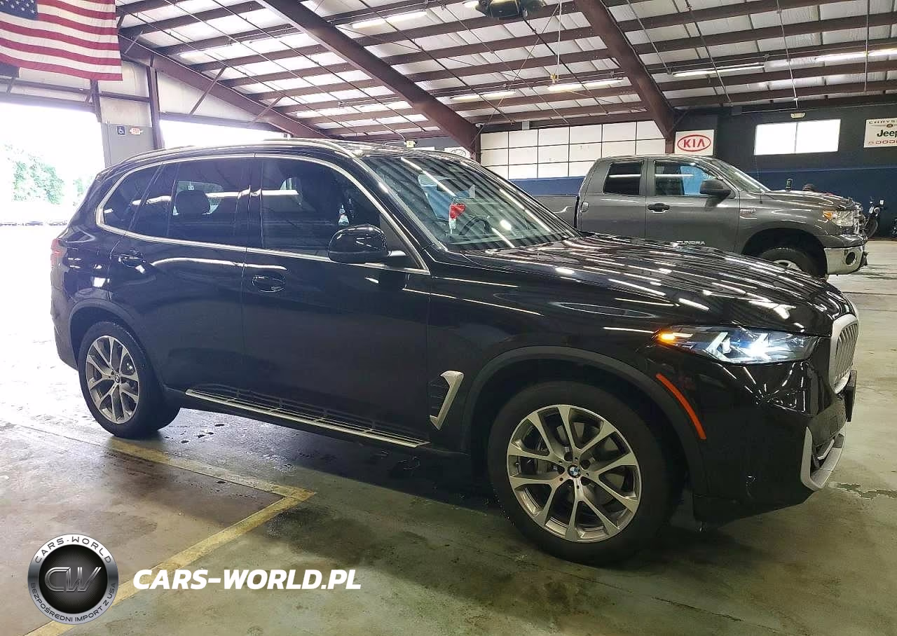 2026 BMW X5 xDrive40I – zdjęcie 1 z 10