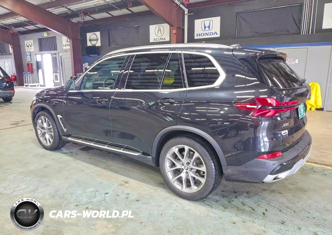 2026 BMW X5 xDrive40I VIN:5UX23EU06T9110184 - 3