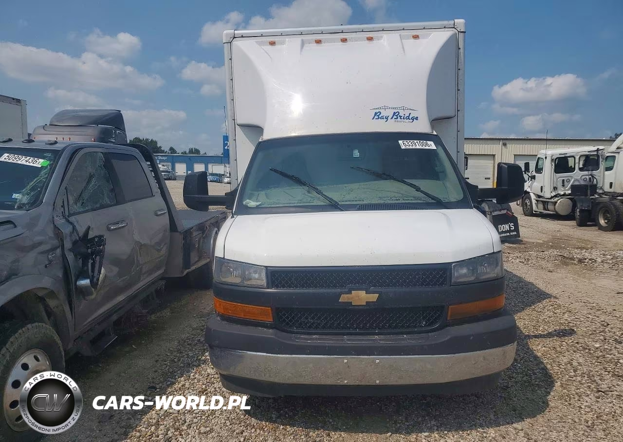 2025 Chevrolet Express Delivery Truck VIN:1HA3GTC78SN015687 - 5