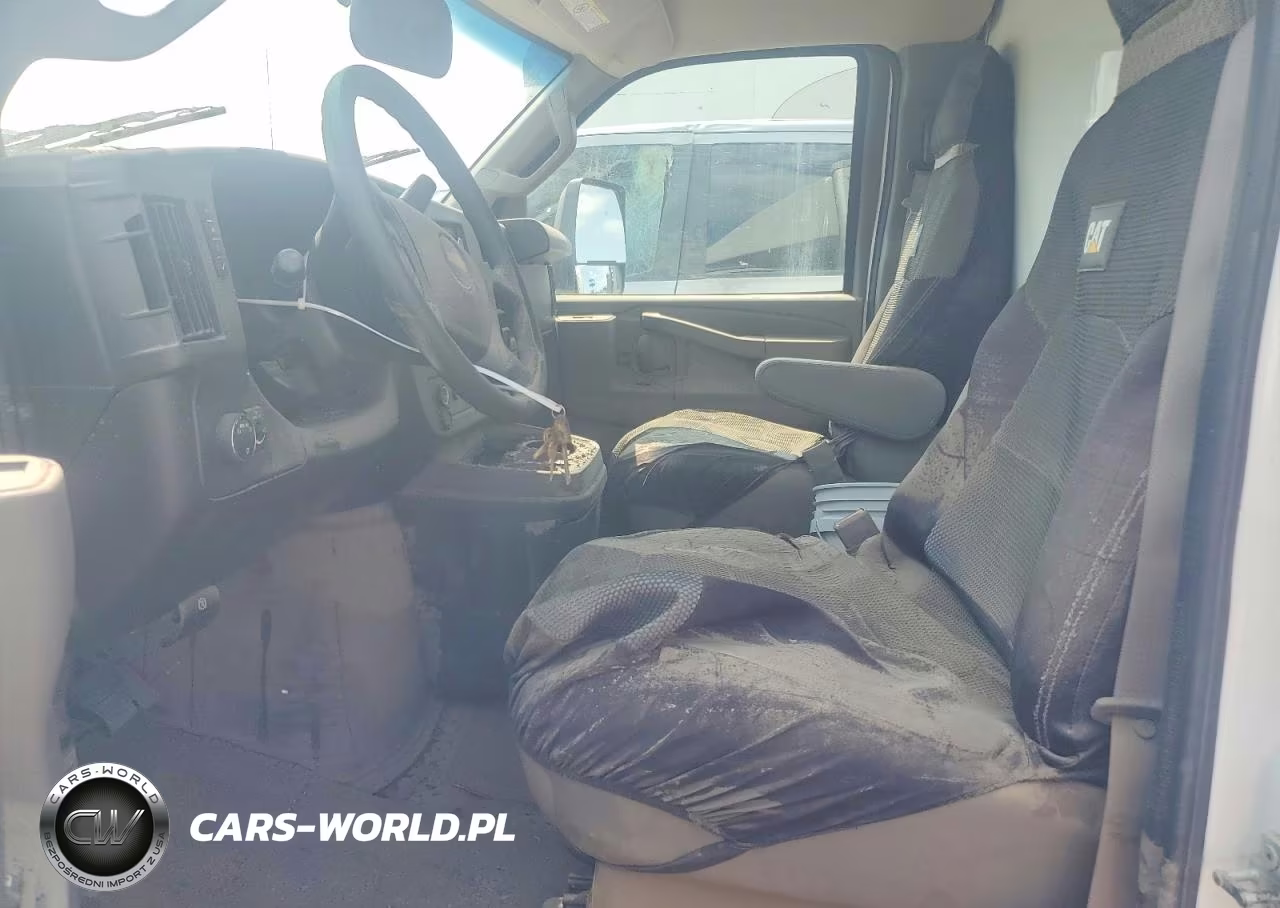 2025 Chevrolet Express Delivery Truck VIN:1HA3GTC78SN015687 - 7