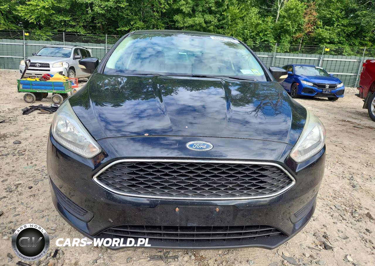 2015 Ford Focus Se VIN:1FADP3F25FL365083 - 5