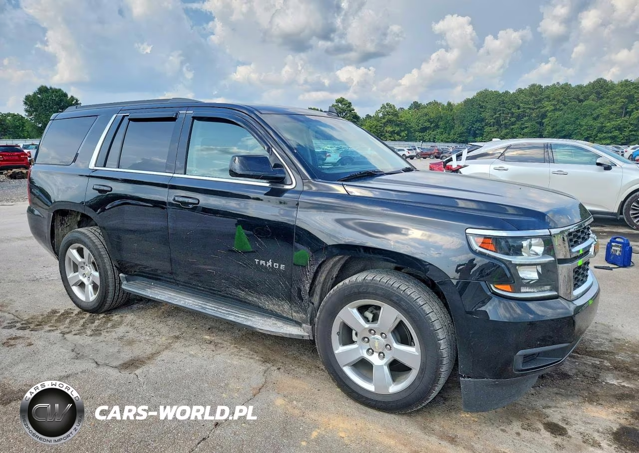 2018 Chevrolet Tahoe C1500 Ls VIN:1GNSCAKC7JR185360 - 4
