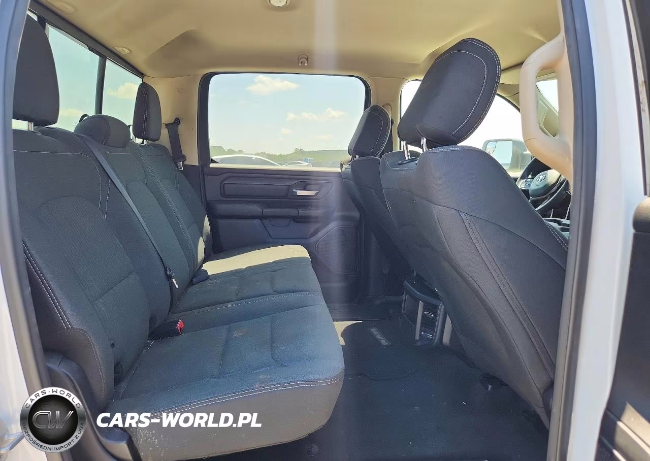 2019 Ram 1500 Tradesman VIN:1C6SRFGT0KN859460 - 10