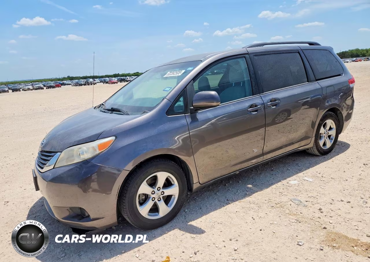 2014 Toyota Sienna Le