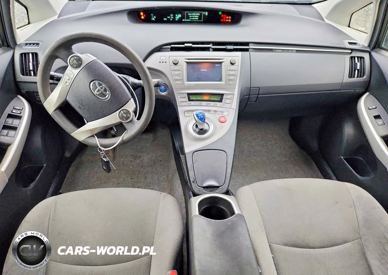 2014 Toyota Prius Three VIN:JTDKN3DU1E1736360 - 8