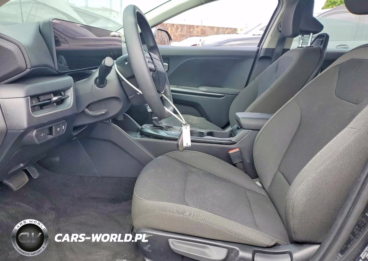 2026 Kia K4 Lxs VIN:3KPFT4DE0TE296549 - 7