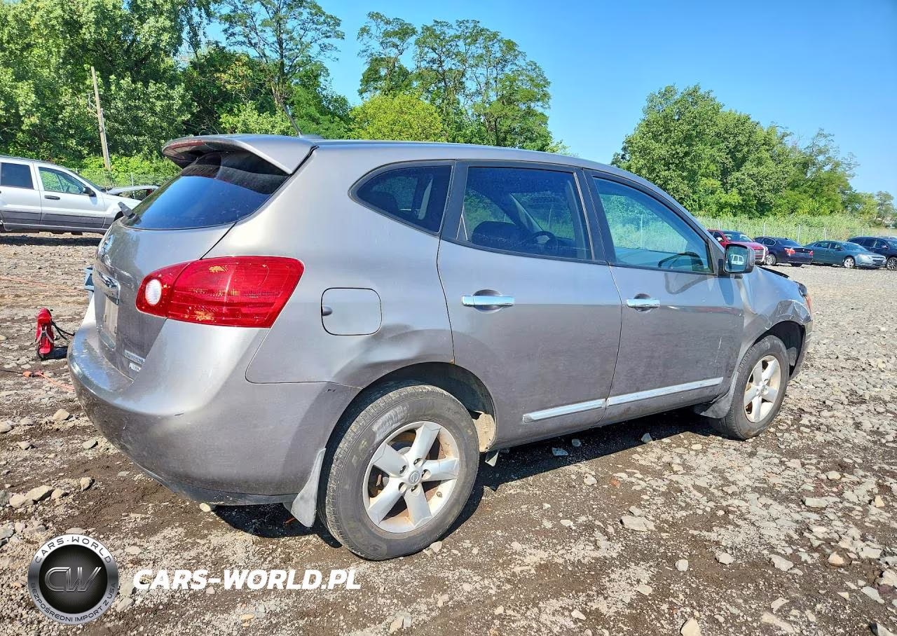 2013 Nissan Rogue S VIN:JN8AS5MV2DW602309 - 3