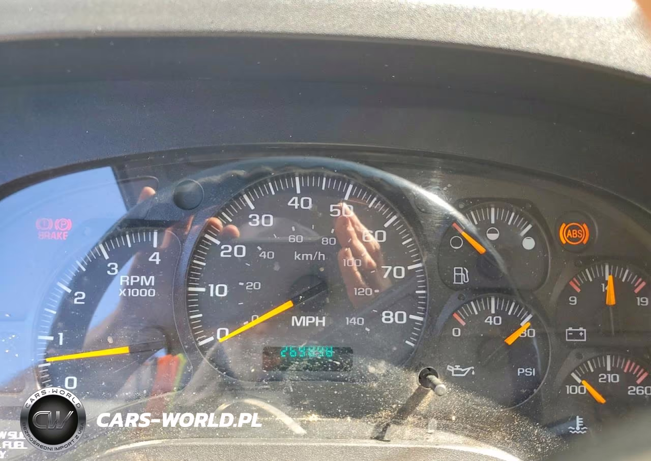 2007 GMC T-Series Box Truck VIN:1GDJ7F1B07F421397 - 9