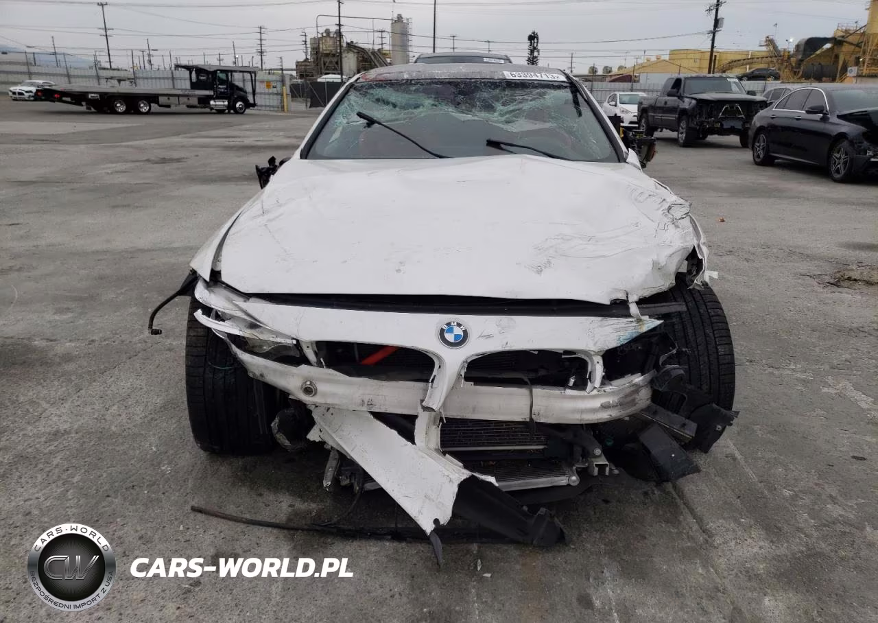 2016 BMW M4 VIN:WBS3R9C51GK338013 - 5