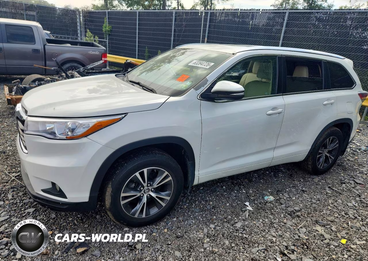 2016 Toyota Highlander Xle – zdjęcie 1 z 13