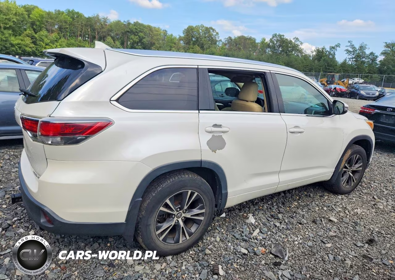 2016 Toyota Highlander Xle VIN:5TDJKRFHXGS258338 - 3