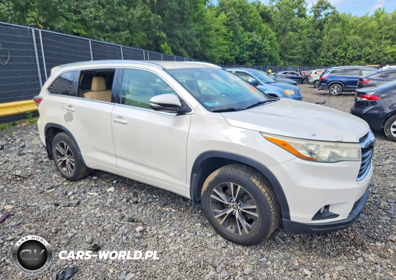 2016 Toyota Highlander Xle VIN:5TDJKRFHXGS258338 - 4