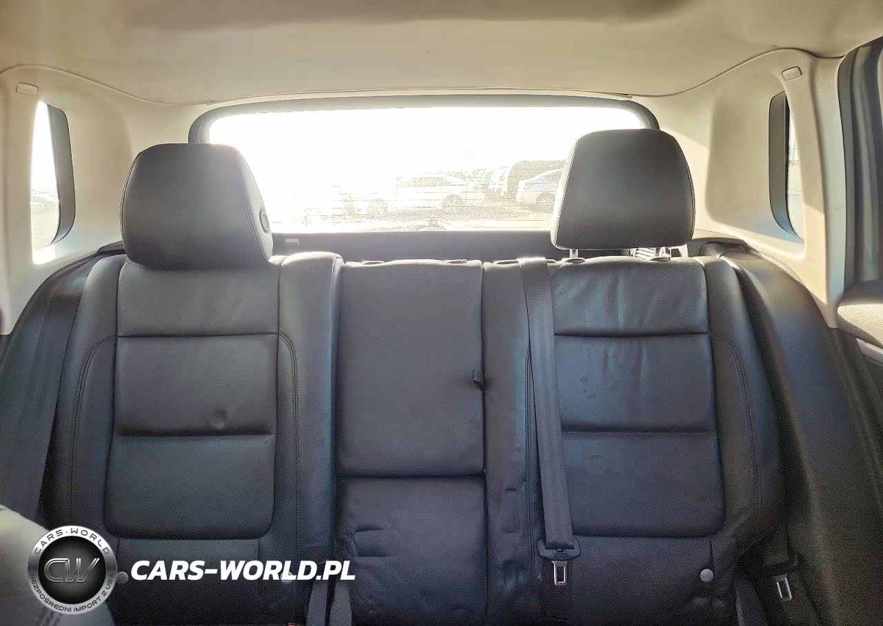 2012 Volkswagen Tiguan S VIN:WVGAV7AX1CW001326 - 10