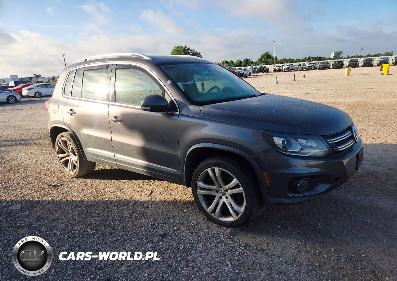 2012 Volkswagen Tiguan S VIN:WVGAV7AX1CW001326 - 4