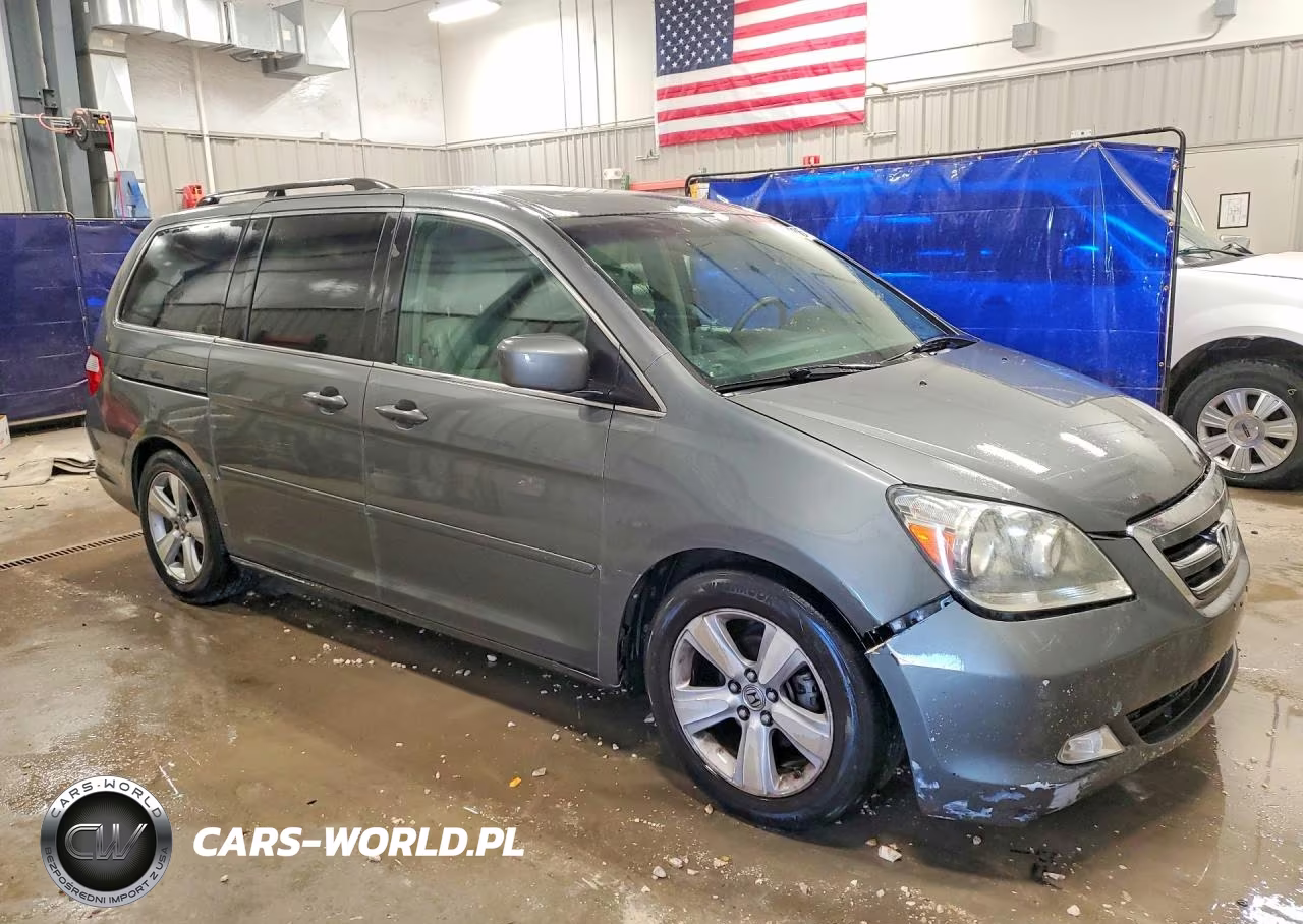 2007 Honda Odyssey Touring VIN:5FNRL38867B084959 - 4