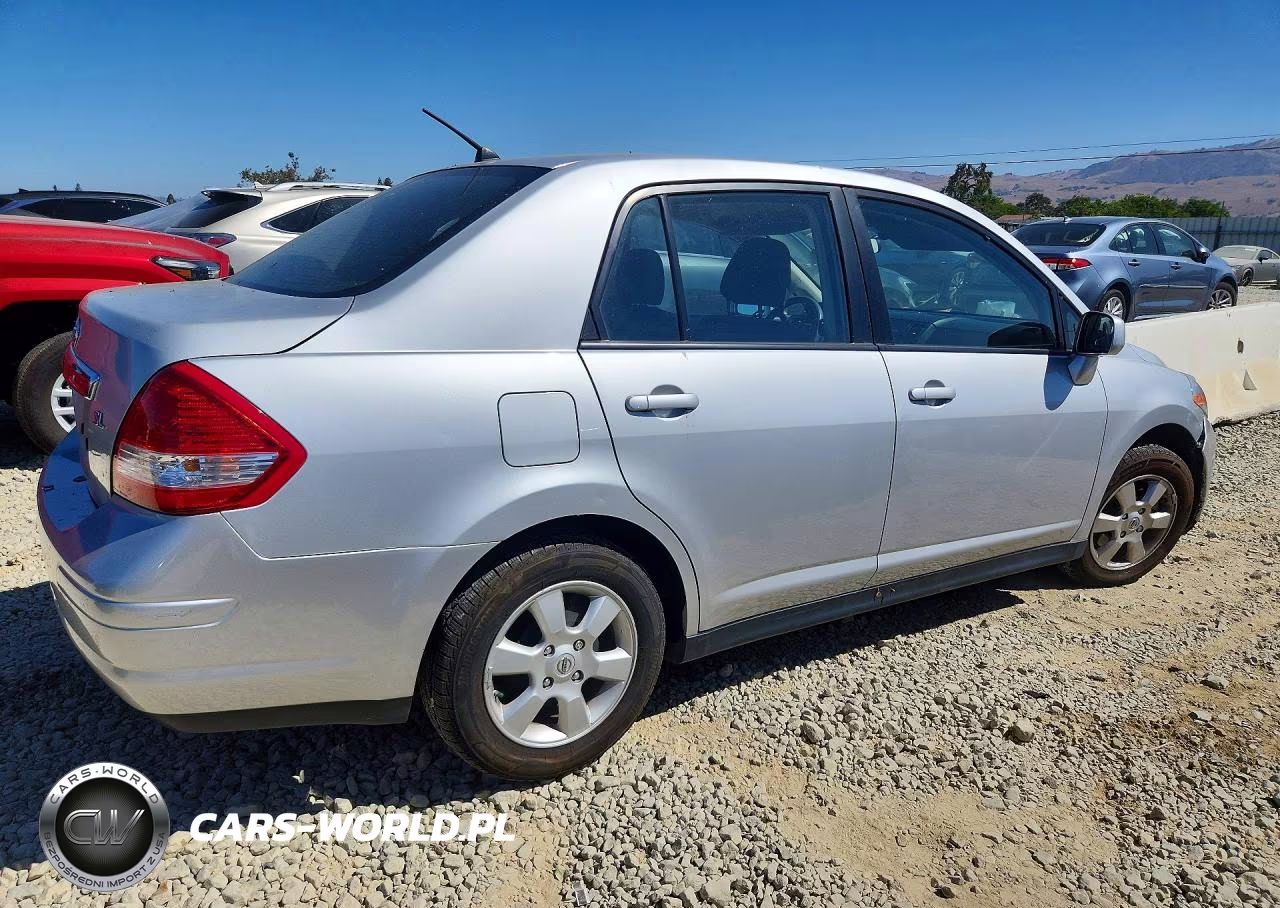 2010 Nissan Versa 1.8 S VIN:3N1BC1AP7AL360827 - 3