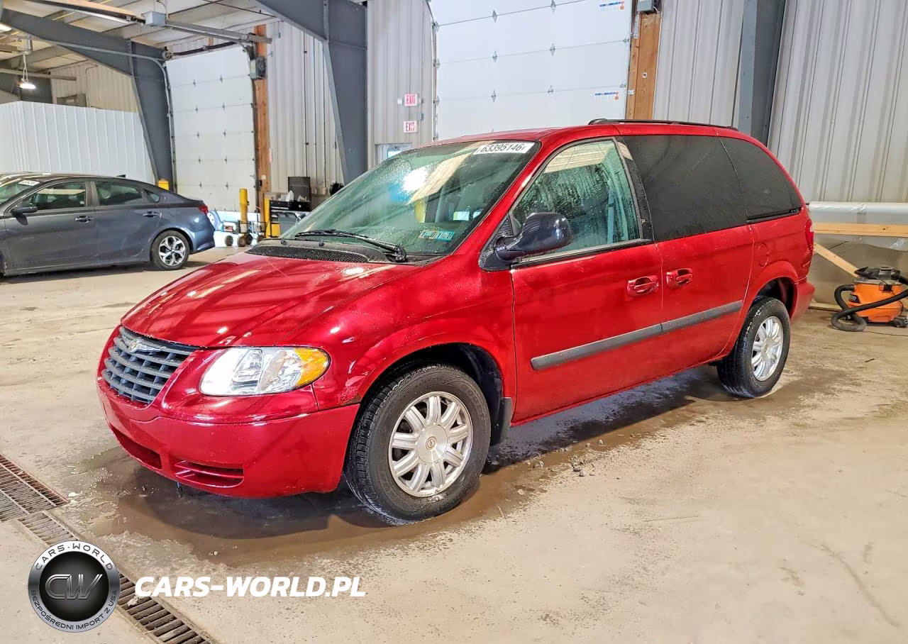 2005 Chrysler Town & Country