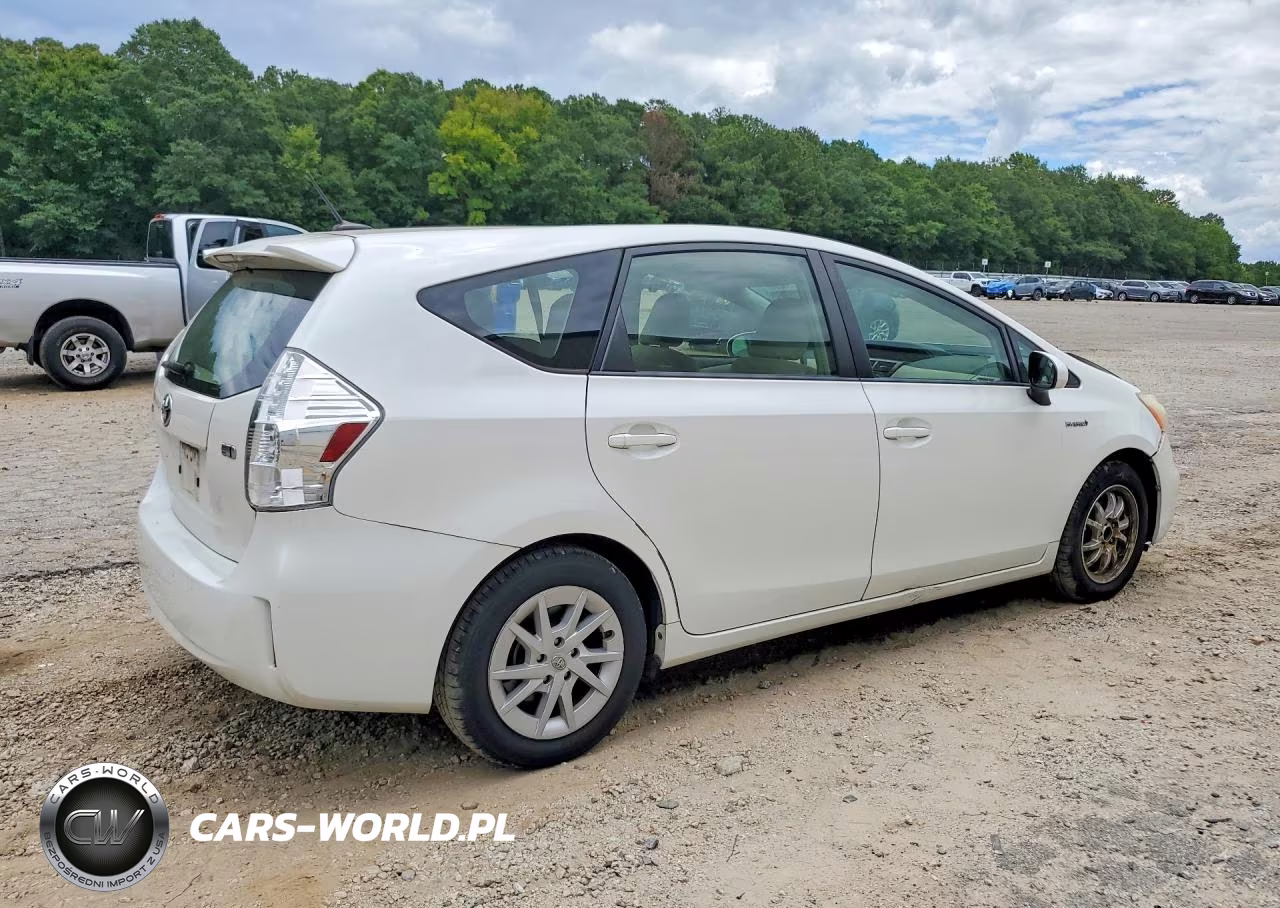 2012 Toyota Prius V Three VIN:JTDZN3EU6C3054010 - 3